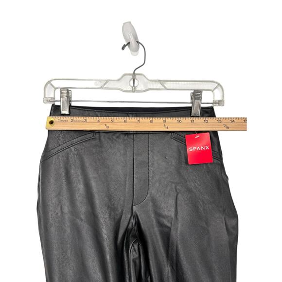 Spanx Leather Like Flare Pants NEW Luxe Black Size Small Womens Bikercore Moto - Picture 5 of 13
